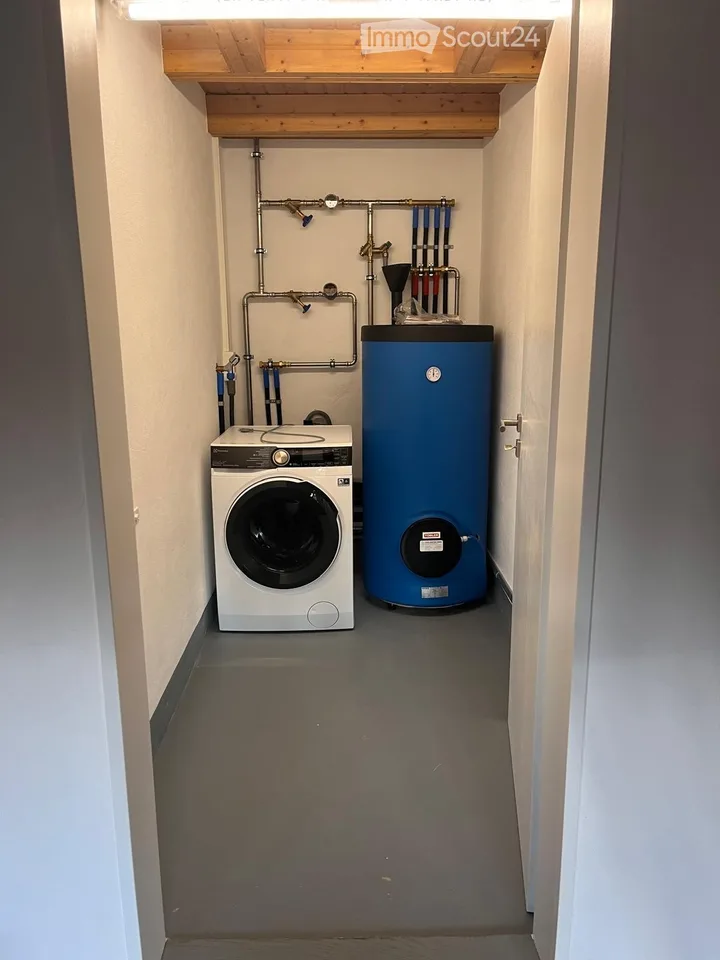 Grosszügige 3 Zimmer-Dachwohnung – Foto 5 von 5