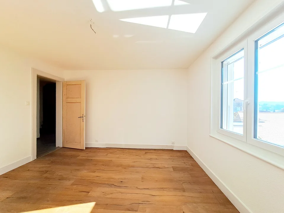 Casa indipendente di 7,5 locali con ampio giardino – foto 6 di 12