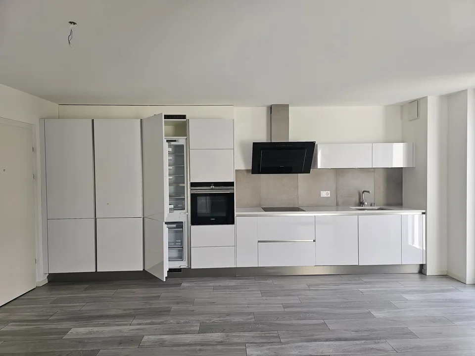 Lumineux appartement de 3.5p avec balcon au coeur de Crissier – photo 3 sur 9