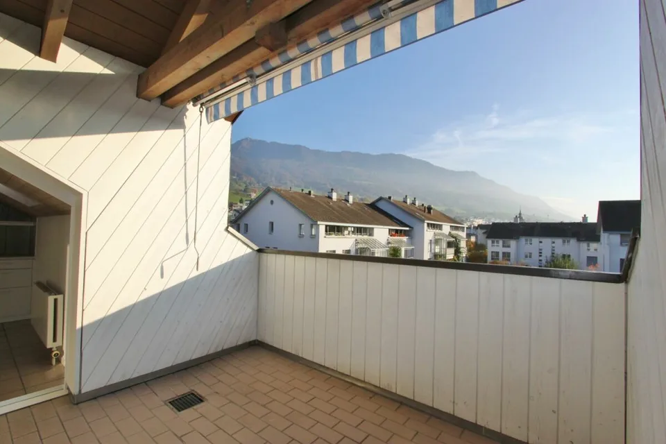 2.5-Zimmerwohnung im Zentrum mit Cheminée – Foto 5 von 6