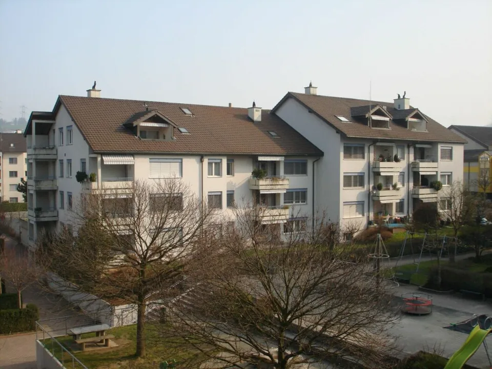 2.5-Zimmerwohnung im Zentrum mit Cheminée – Foto 6 von 6
