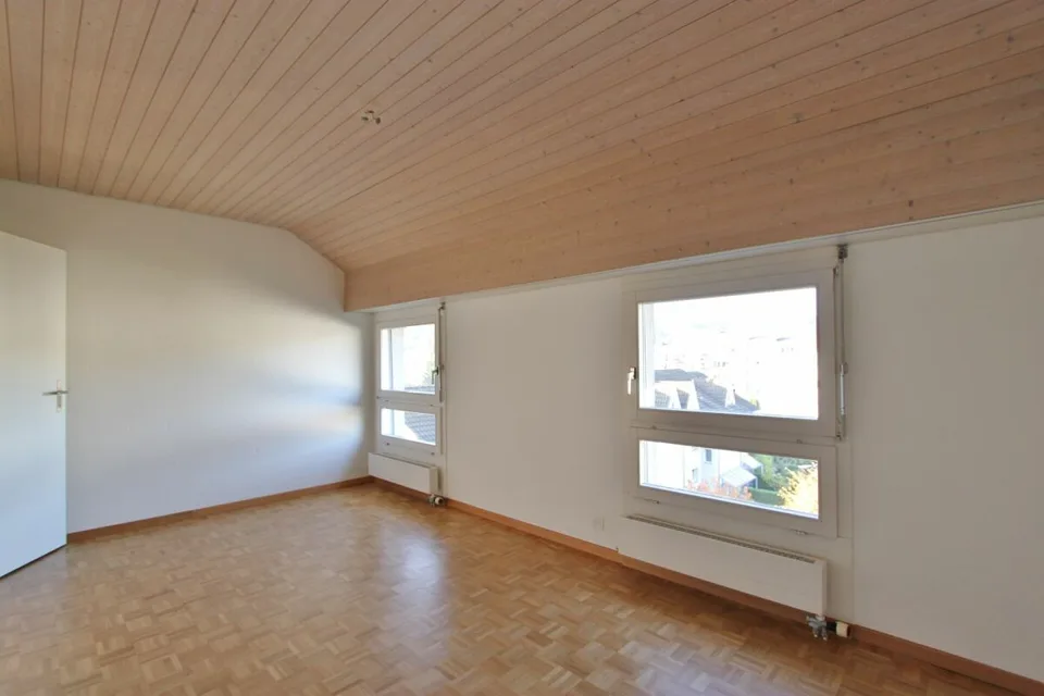 2.5-Zimmerwohnung im Zentrum mit Cheminée – Foto 2 von 6