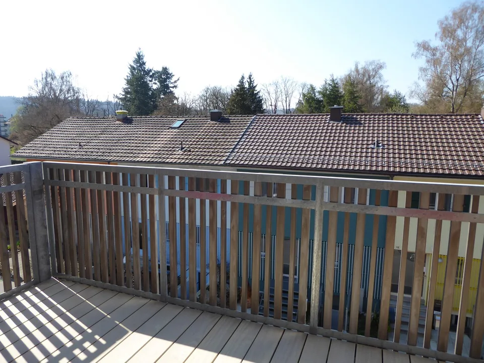 Very bright, sunny 2-room apartment on the 2nd floor – photo 7 of 9