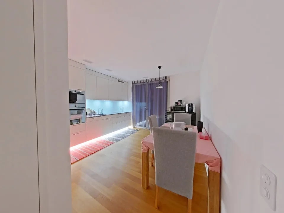 Room in a shared flat in Bonstetten – photo 5 of 14