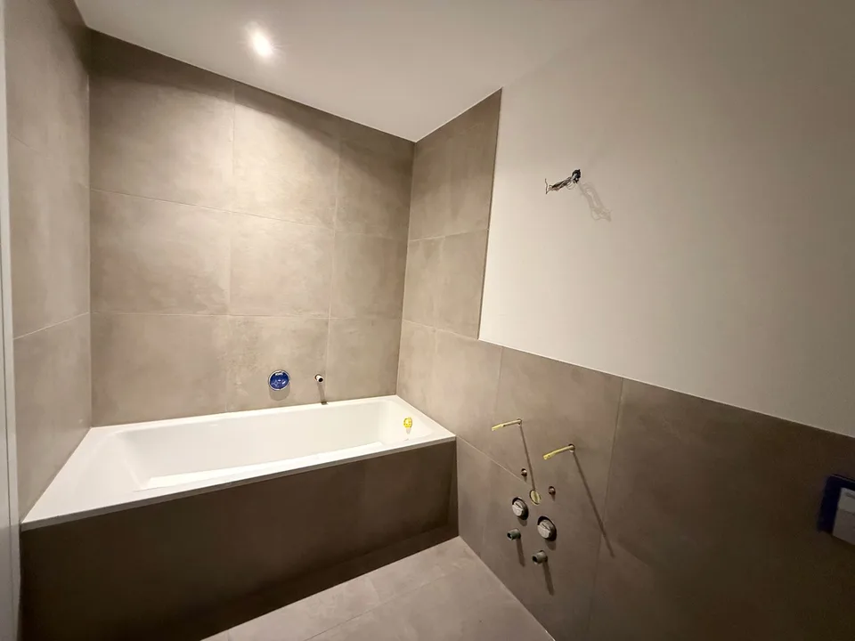 Modern 4.5-room new building apartment on the ground floor in Frutigen – photo 11 of 26