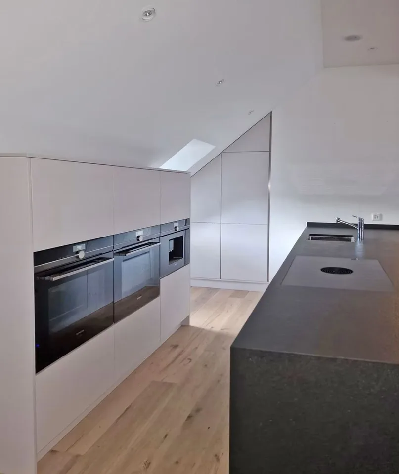 STABHOF -> TOP ATTIC APARTMENT IN THE HEART OF LIESTAL – photo 6 of 9