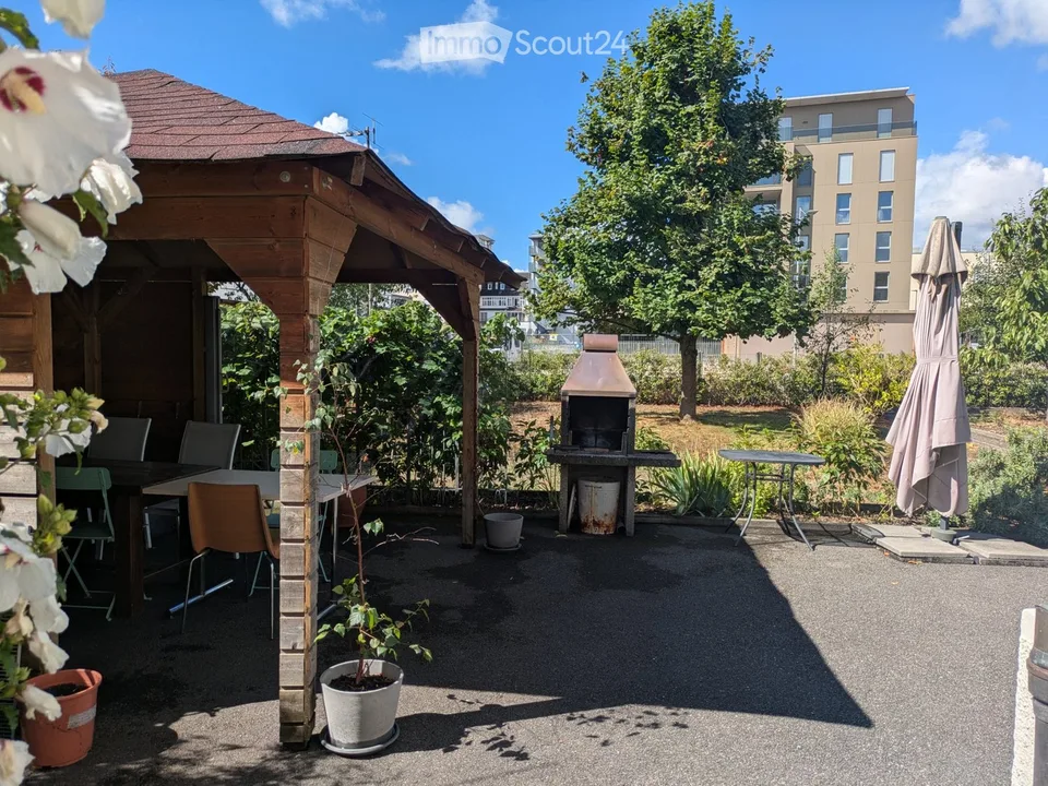 2,5 Zimmer renoviert mit Garten in Delémont – Foto 2 von 5