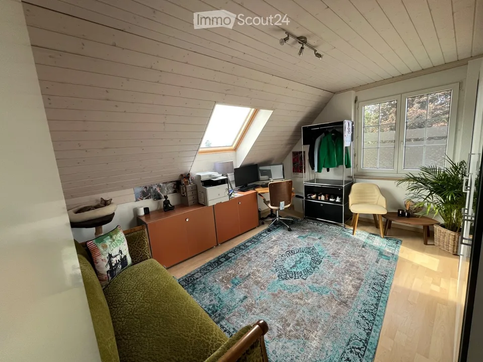 4.5 Zimmwer Dachwohnung in EFH nähe Aare – Foto 4 von 5
