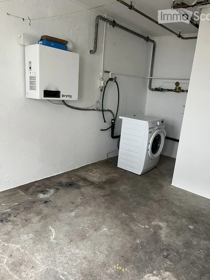 Viel Platz zum fairen Preis 3.5-Zi. mit 2 Dachzi. Sitzplatz – Foto 4 von 5