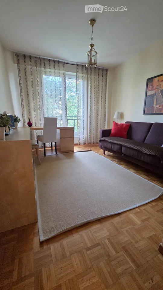 APPARTEMENT MEUBLÉ CHAMPEL / FURNISHED APARTMENT CHAMPEL – Foto 2 von 5