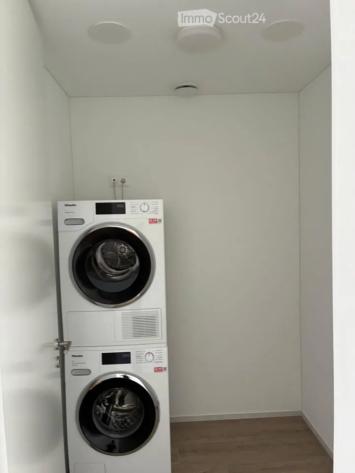 Exklusive Neubauwohnung mit unverbaubarer Sicht – Foto 9 von 10