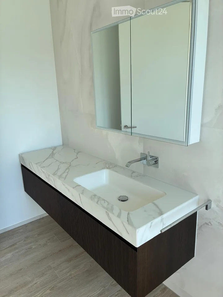Exklusive Neubauwohnung mit unverbaubarer Sicht – Foto 6 von 10