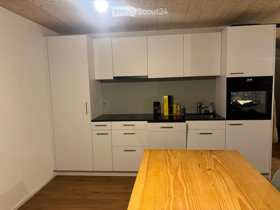 Shared Flat Room – photo 3 of 4