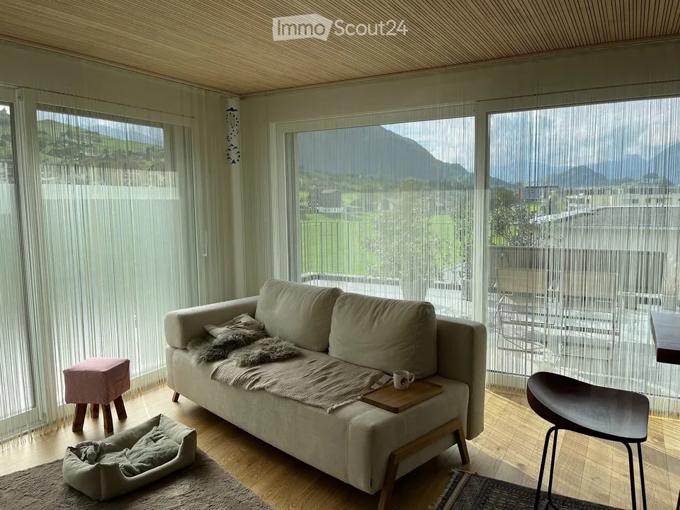 wunderschöne 2.5 Zimmerwohnung inkl. NK und Garagenplatz – Foto 3 von 5