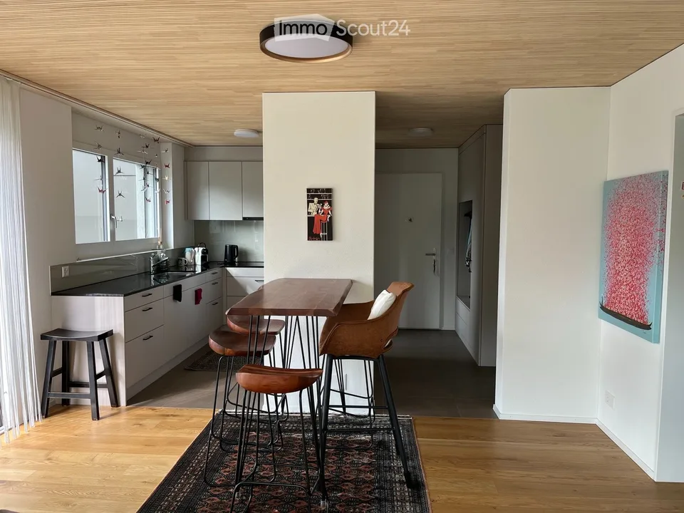 wunderschöne 2.5 Zimmerwohnung inkl. NK und Garagenplatz – Foto 2 von 5