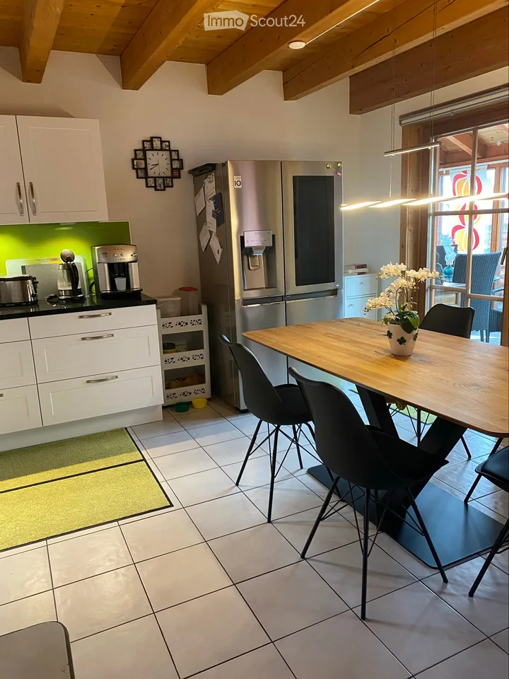 Möbliertes WG Zimmer in Grossem Haus zu vermieten – Foto 3 von 5