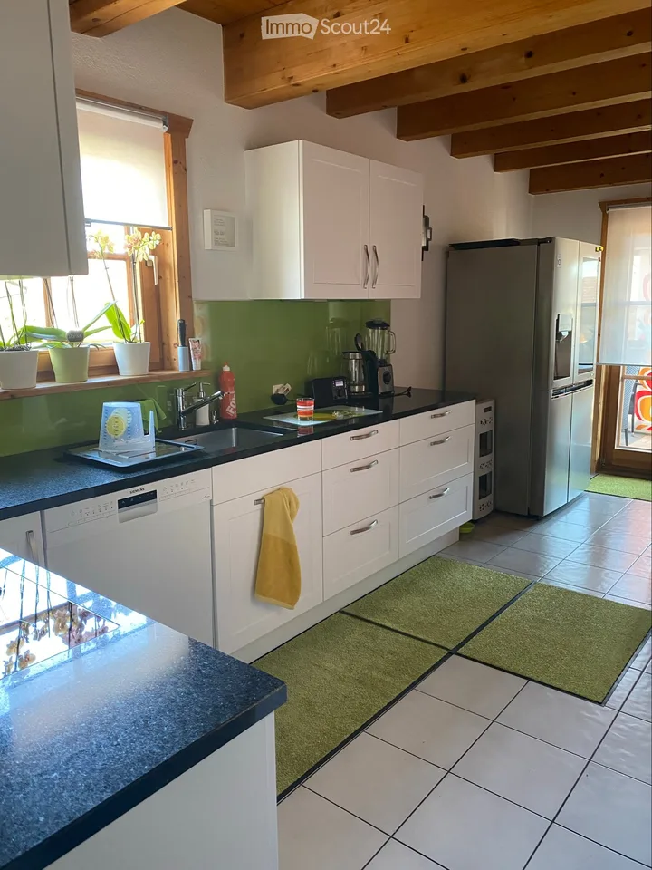 Möbliertes WG Zimmer in Grossem Haus zu vermieten – Foto 2 von 5