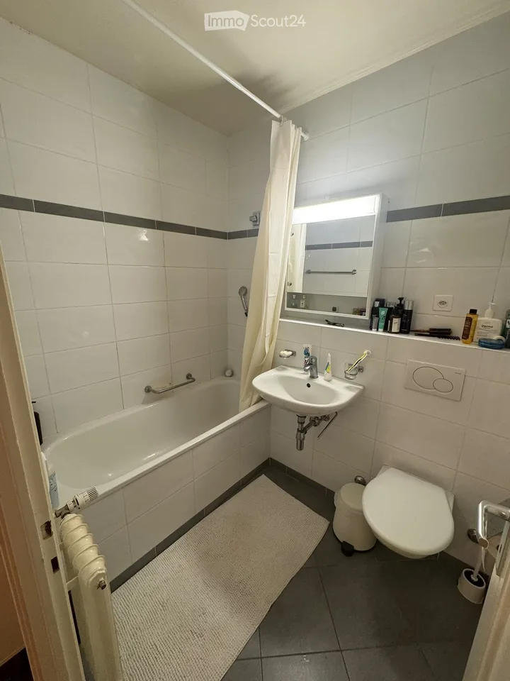 Charmantes Apartment in Eaux-Vives, verfügbar ab 1. November 2026 – Foto 5 von 5