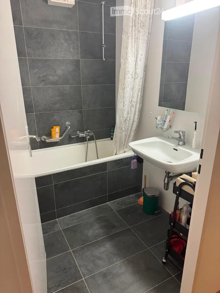 Appartement zur Miete - Renens – Foto 2 von 4