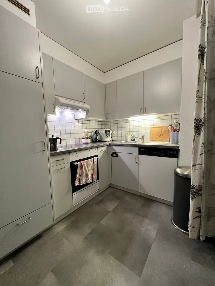 Neyruz 2,5-Zimmer-Wohnung mit Terrasse und viel Licht – Foto 4 von 4