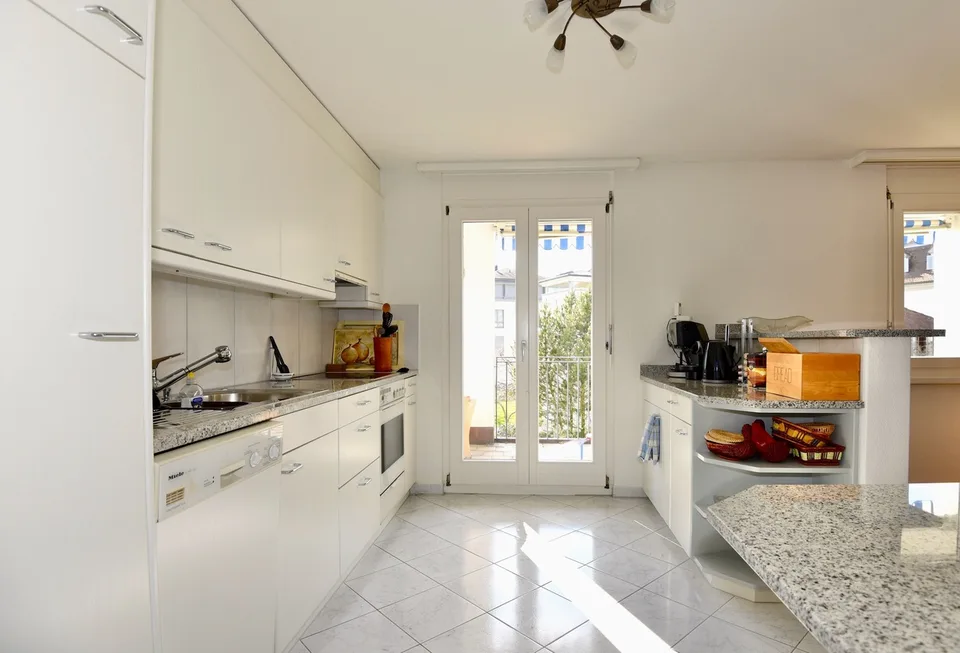 Modern, centrally located apartment near the lake – photo 2 of 10