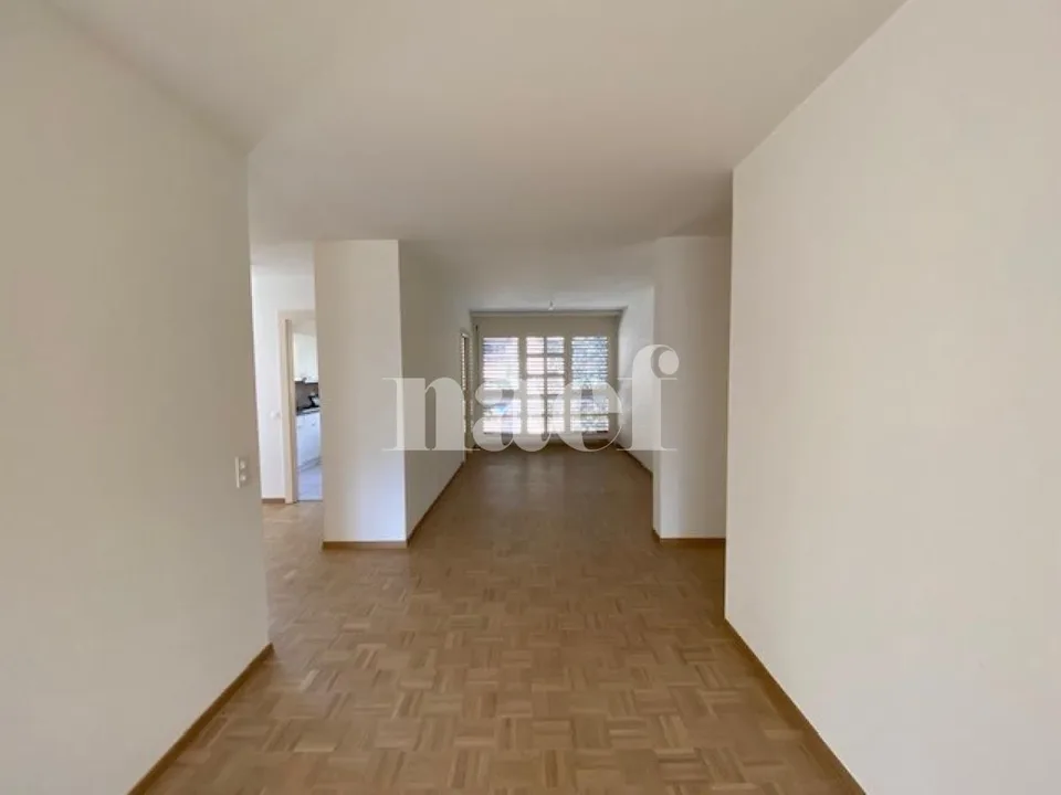 Wohnung mit 5 Zimmern und großem Balkon in Carouge – Foto 5 von 11