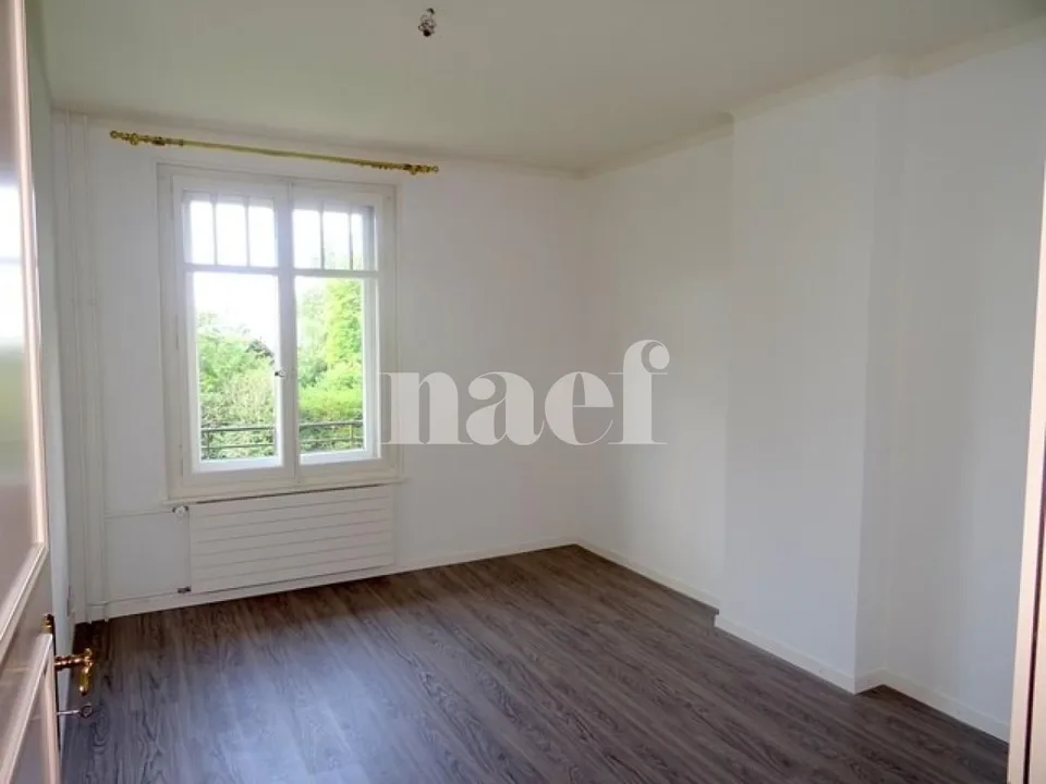 Prachtvolle Einfamilienvilla – Foto 6 von 11