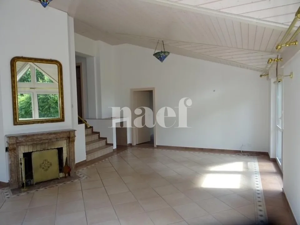 Prachtvolle Einfamilienvilla – Foto 2 von 11