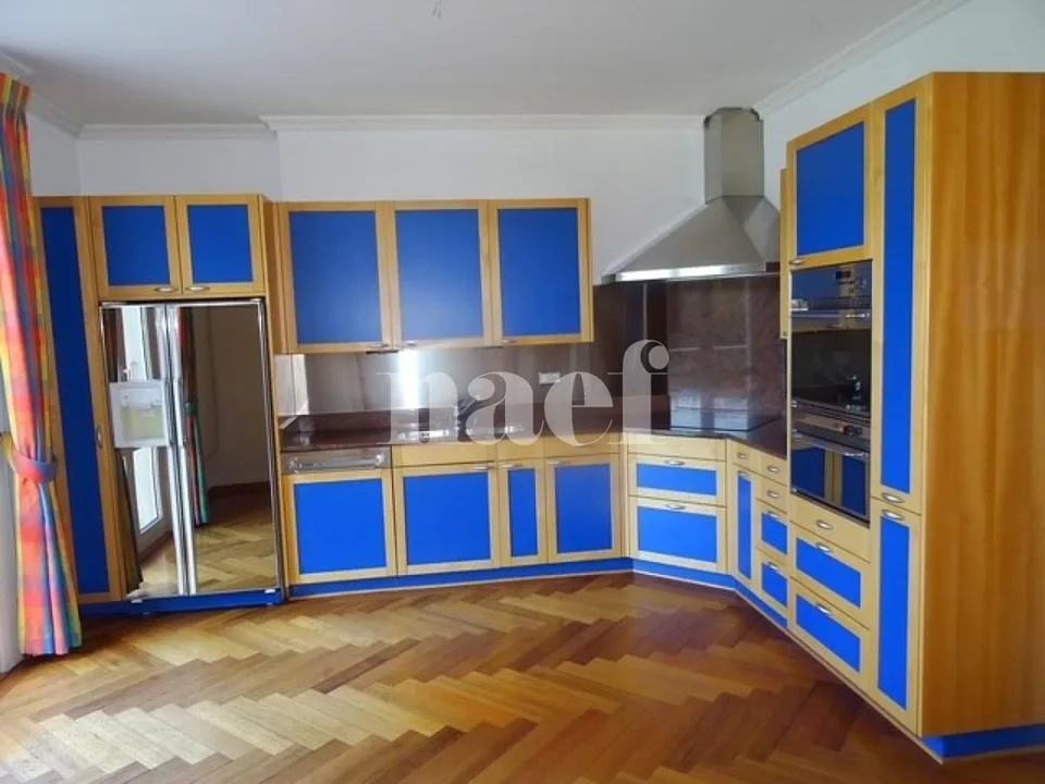 Prachtvolle Einfamilienvilla – Foto 3 von 11