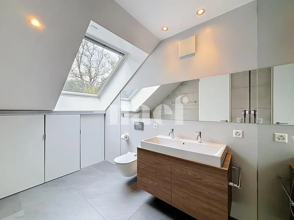 Sublimes kontemporäres Appartement – Foto 7 von 11
