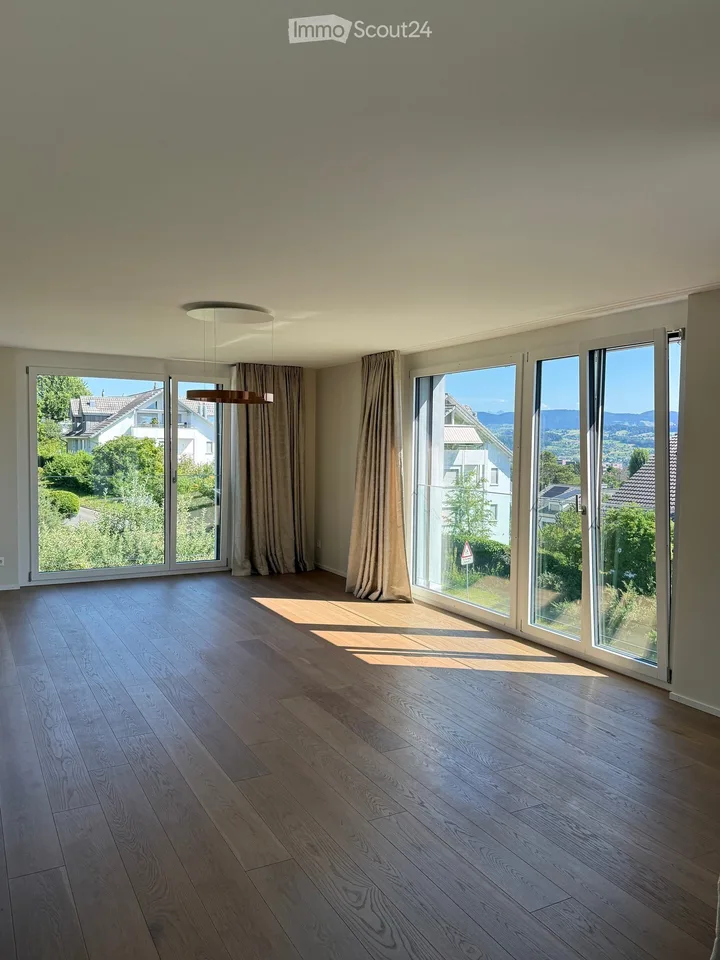 Traumhafte 4.5-Zimmer-Wohnung (125 m²) mit Seesicht in Herrliberg – Foto 3 von 4