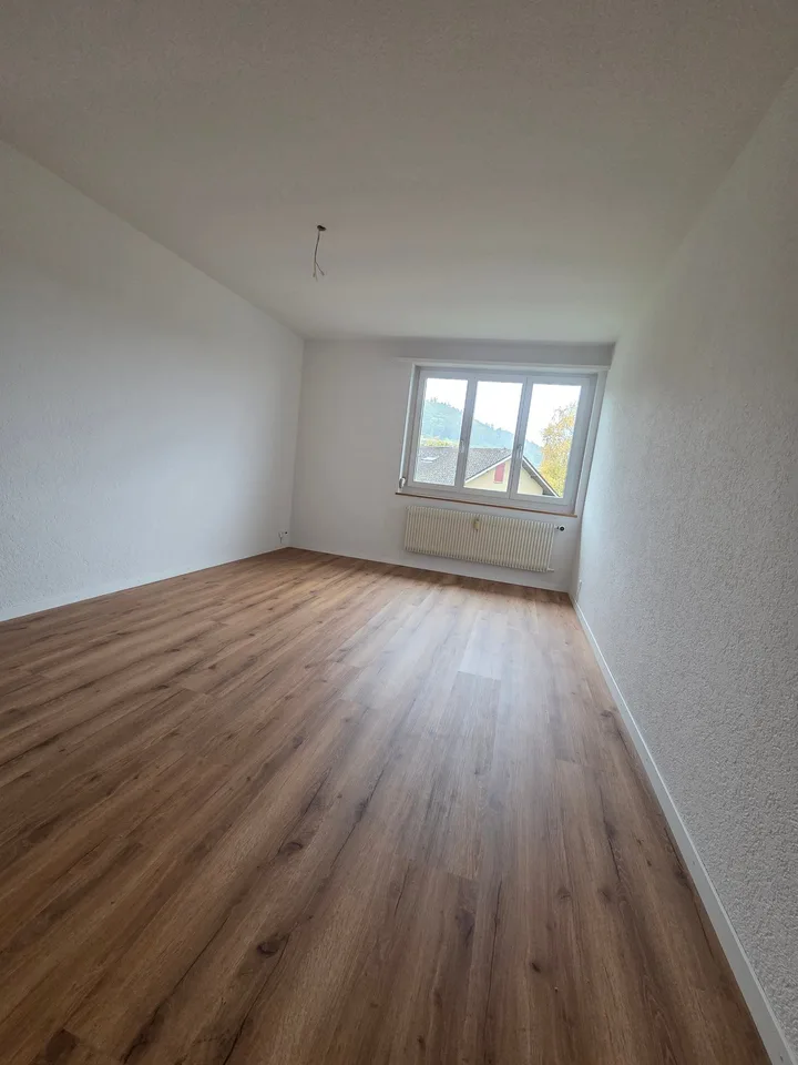 Gemütliche 3,5-Zimmer-Wohnung mit grossem Wohnzimmer – ab sofort verfügbar! – Foto 3 von 9