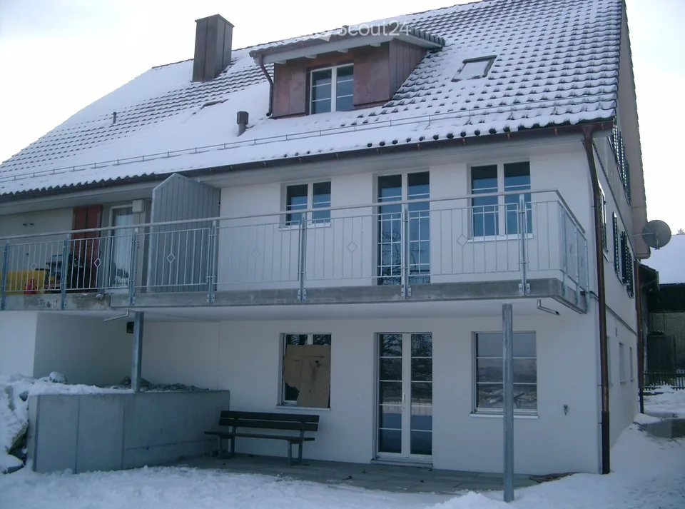 Doppeleinfamilienhaus in Gundetswil – Foto 2 von 5