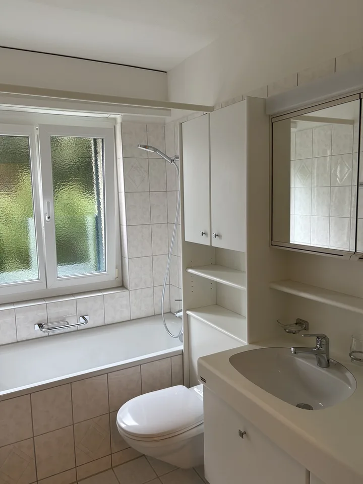 Charmante Kleinwohnung mit Balkon – Foto 3 von 6