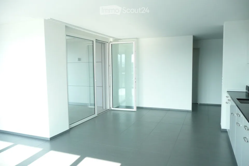Appartement lumineux 3.5 pièces avec balcon couvert, environ 99 m2 – photo 4 sur 15