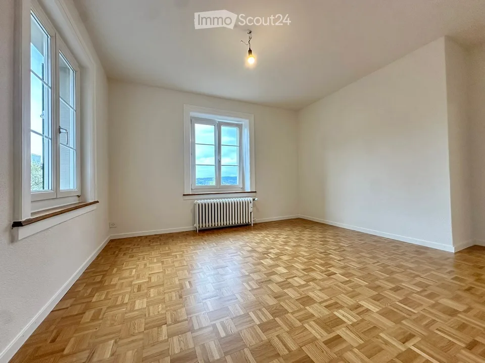 Stilvoll wohnen mit Seesicht – frisch sanierte 4-Zimmer-Wohnung in Kilchberg ZH – Foto 2 von 10
