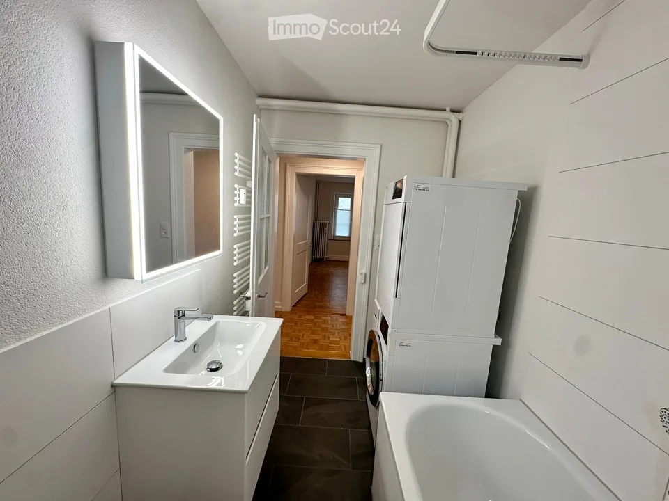 Stilvoll wohnen mit Seesicht – frisch sanierte 4-Zimmer-Wohnung in Kilchberg ZH – Foto 5 von 10
