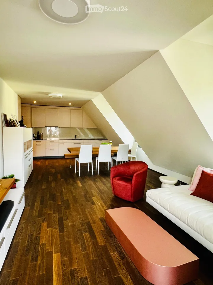 Neuwertige 3.5-Zimmer-Wohnung |Terrasse | Klimaanlage | Vierwaldstättersee – Foto 6 von 11