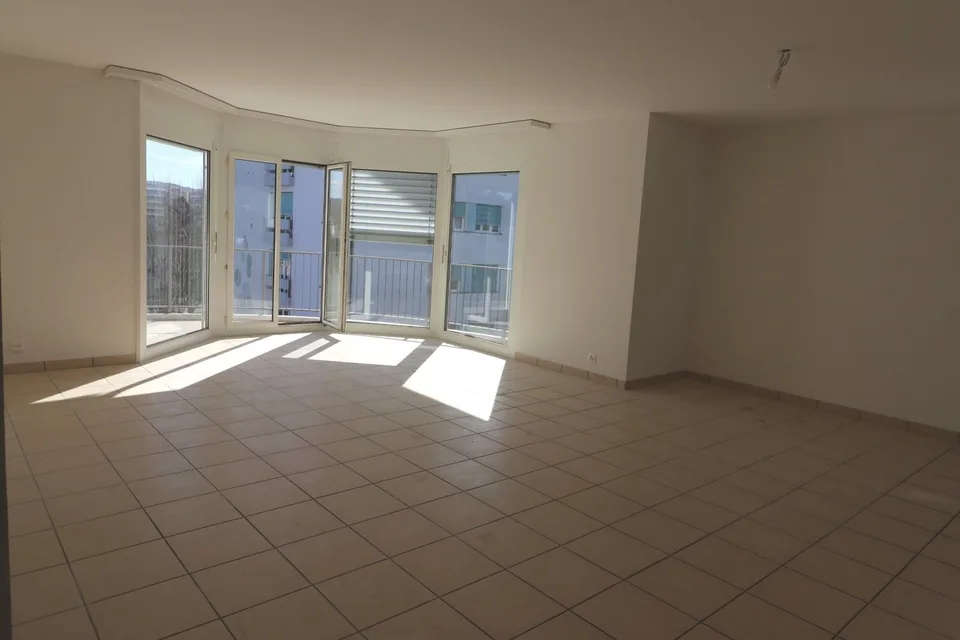 Schönes 3.5-Zimmer-Apartment in Yverdon-les-Bains – Foto 2 von 10