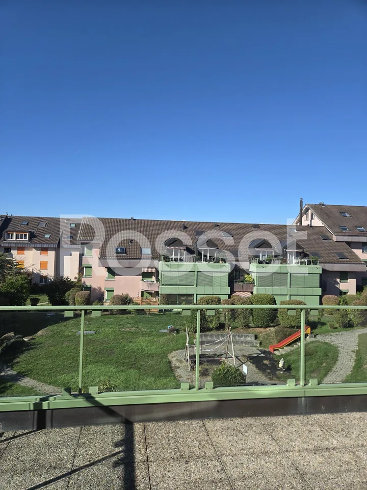 Duplex-Wohnung mit 4.5 Zimmern im 3. Stock – Foto 9 von 9