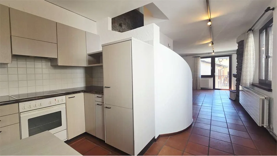 Haus im Kern von Vezia - Miete CHF 1'500.- oder Rent-to-Buy-Formel – Foto 2 von 13