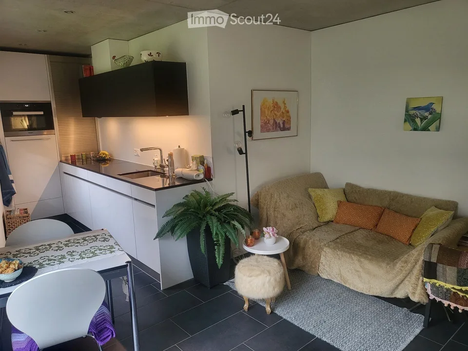 Neubau Gartenwohnung direkt am Waldrand in Zollikerberg – Foto 3 von 5