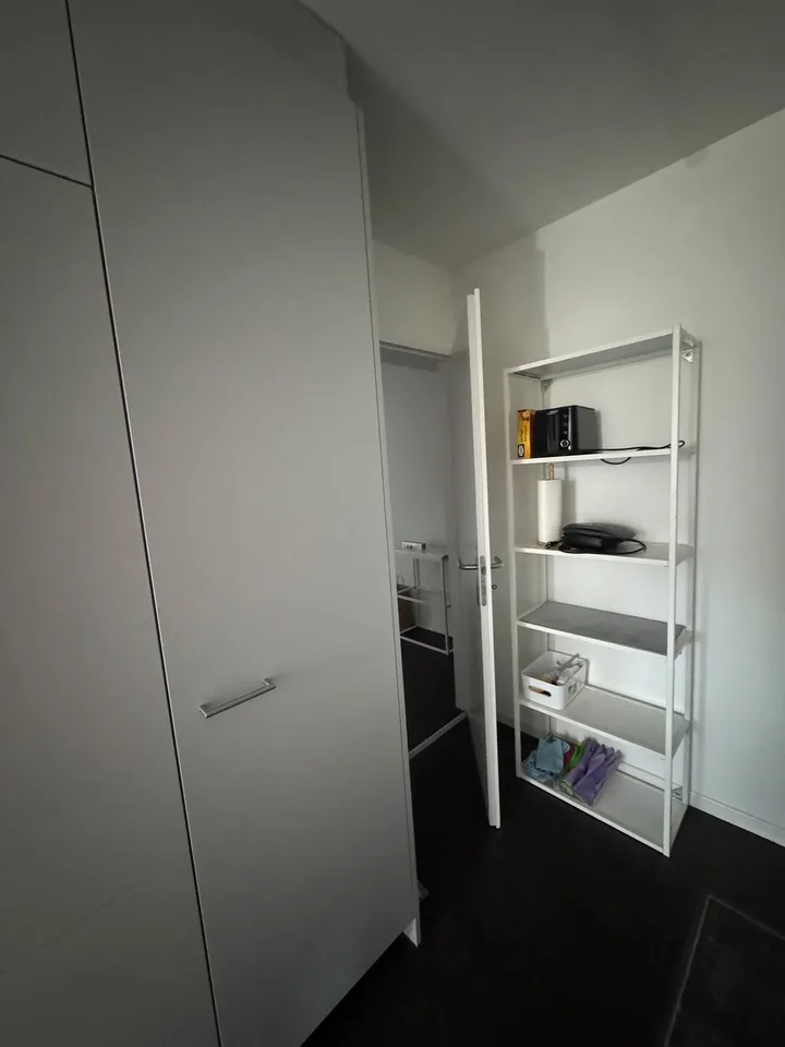 Bright and well-laid-out 2.5-room apartment in Zürich-Altstetten – Foto 11 von 13