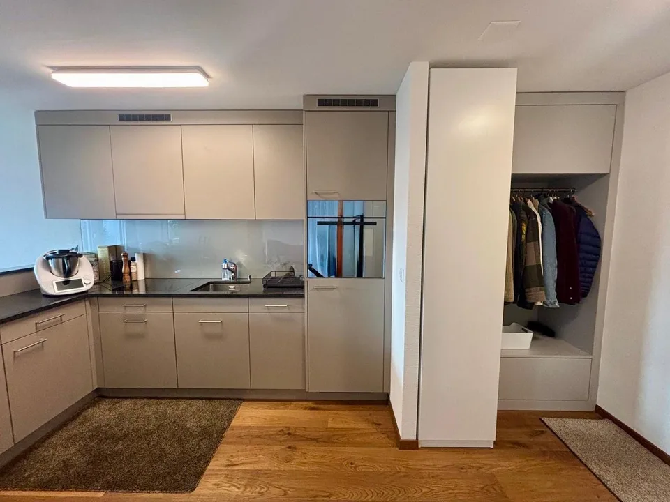 Charming, quiet 2.5-room apartment with balcony & garage space in Birmensdorf ZH – photo 5 of 9