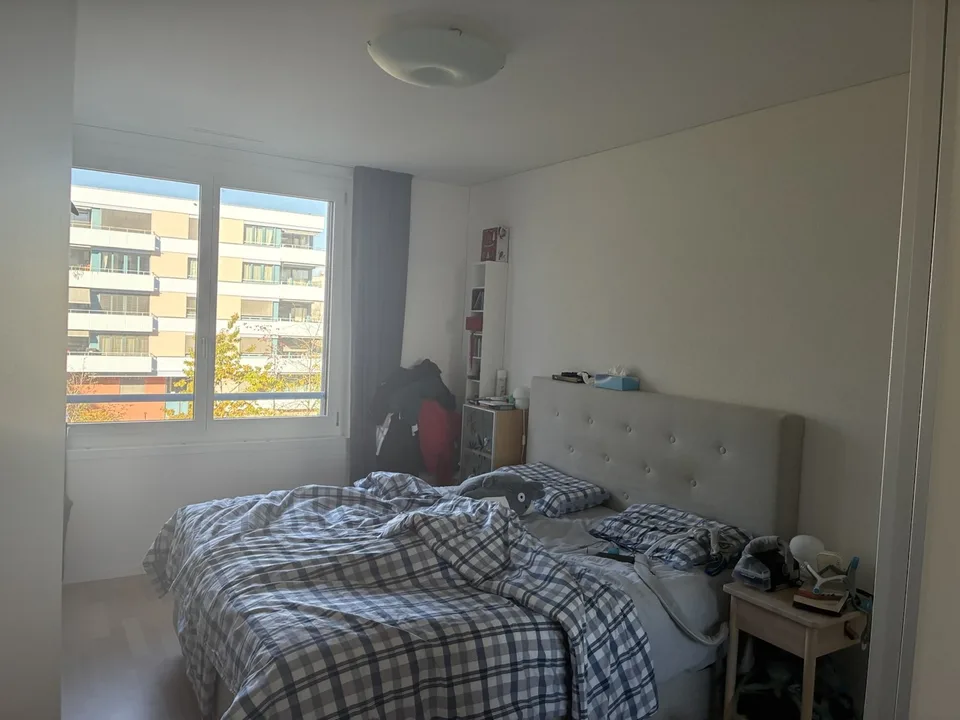 Moderne 3.5-Zimmer-Minergie-Wohnung mit grossem Balkon in Wallisellen – Foto 6 von 8