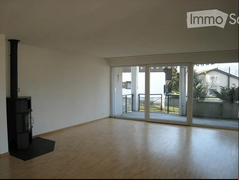 Grosszügige Wohnung mit Panoramablick auf Pilatus und Horw – Foto 2 von 4