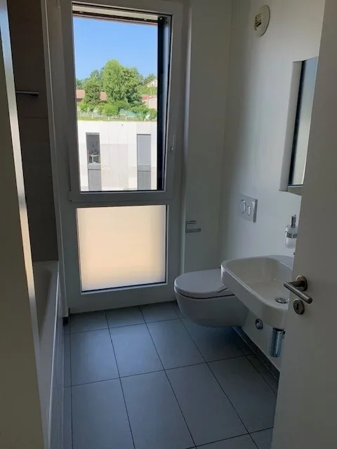 Wohnung mit 3.5 Zimmern im 3. Stock – Foto 6 von 9