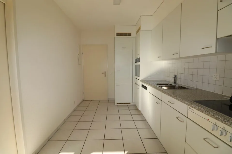 Zwischen Grenze Riehen/Stetten und Fondation Beyeler - gemütliche 3 1/2 Zimmer-Wohnung in Riehen – Foto 3 von 12