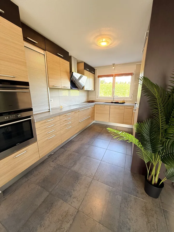 🏡 Prächtiges Zimmer in einer Wohngemeinschaft in einer Villa in Romanel – CHF 1'200.–/Monat, alles inklusive! – Foto 8 von 9
