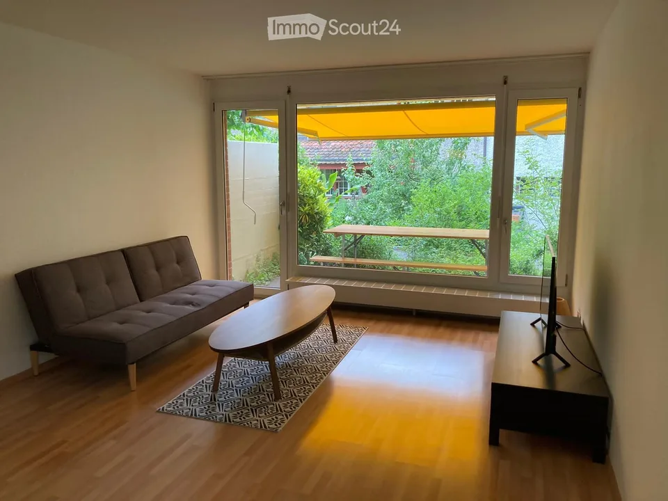 Erdgeschoss Wohnung mit Garten und Schwimmbad, Einstellplatz in der Miete inkludiert! – Foto 10 von 14